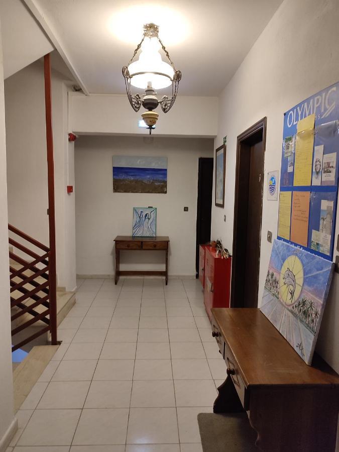 פליראקי Dolphin Apartments מראה חיצוני תמונה