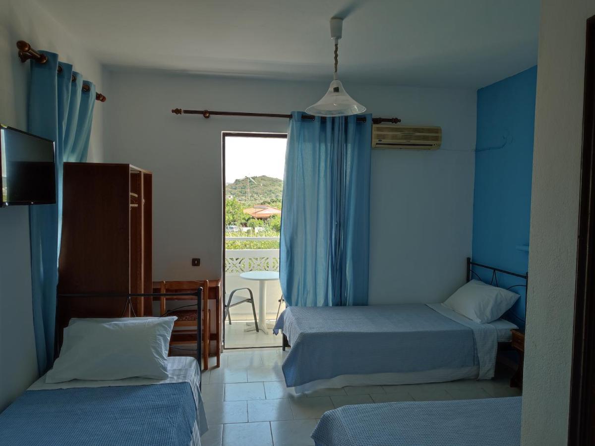 פליראקי Dolphin Apartments מראה חיצוני תמונה