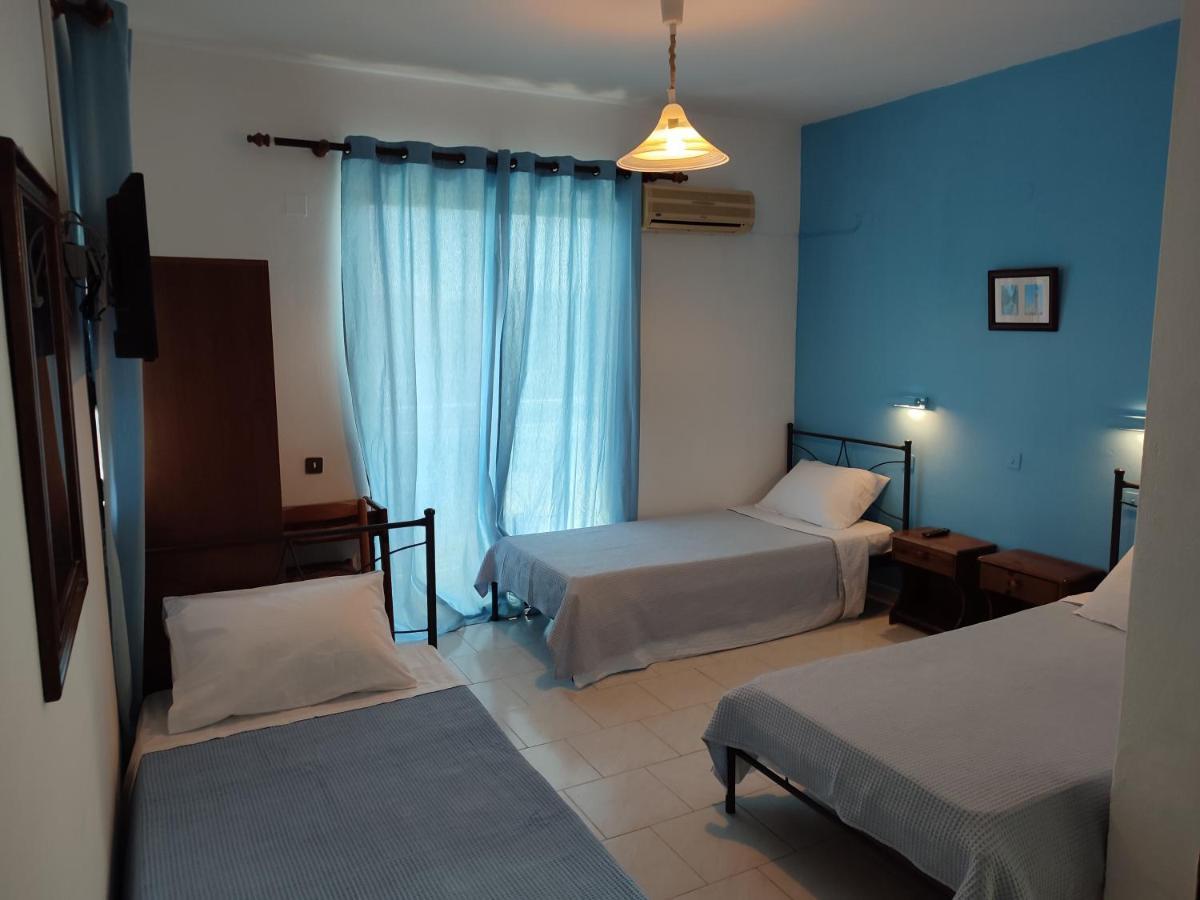 פליראקי Dolphin Apartments מראה חיצוני תמונה